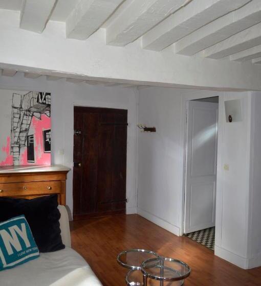 膳宿费 Room In Guest Room   Maison Lamerique Welcome You To One Of Their Rooms Dogs Are Also Welcomed