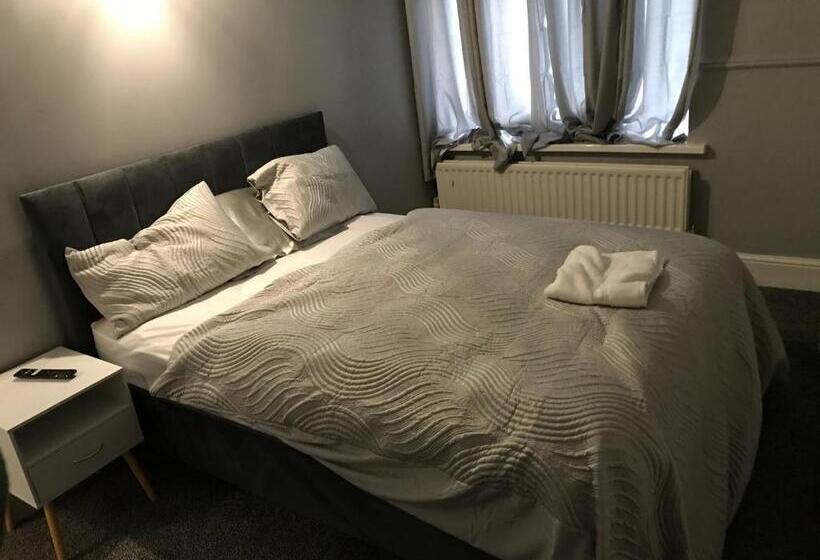 بنسيون Rose Cottage