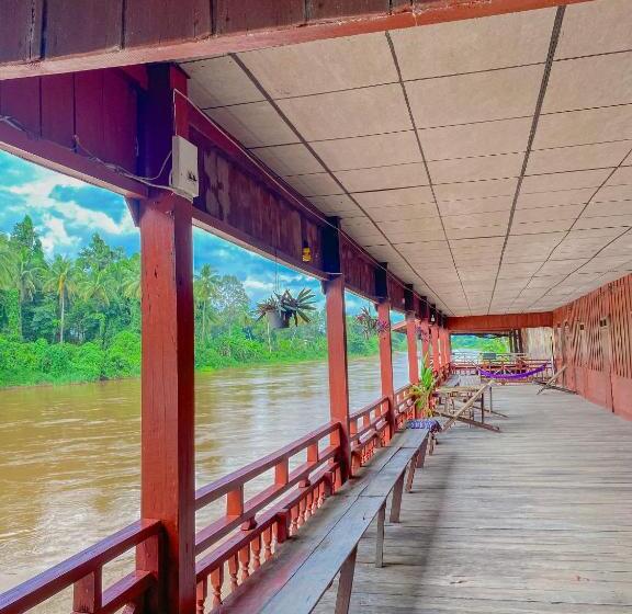 پانسیون Som O Guesthouse