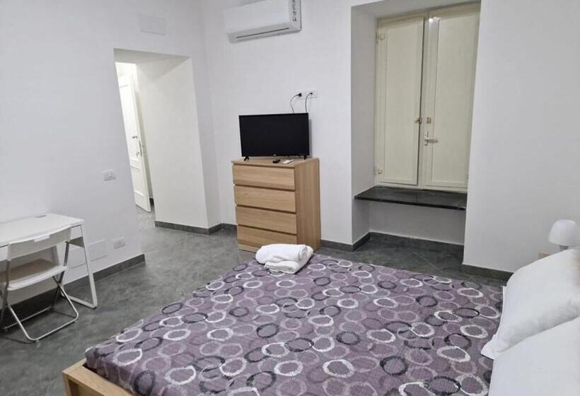 پانسیون Suite Home