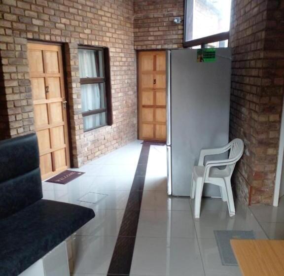 پانسیون Tshidiso Guesthouse