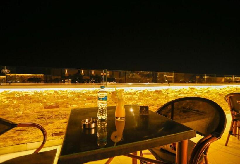 پانسیون Venus Pyramids Inn   Top Roof Access W Free Break Fast