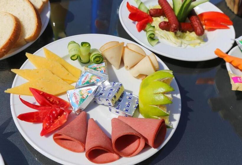 پانسیون Venus Pyramids Inn   Top Roof Access W Free Break Fast