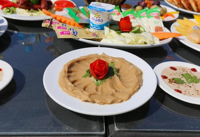 پانسیون Venus Pyramids Inn   Top Roof Access W Free Break Fast