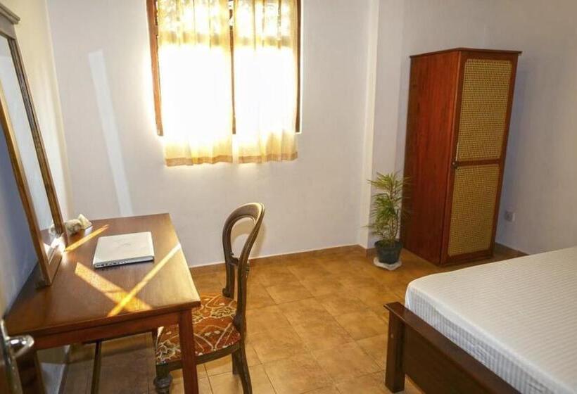 Пансион White Star House