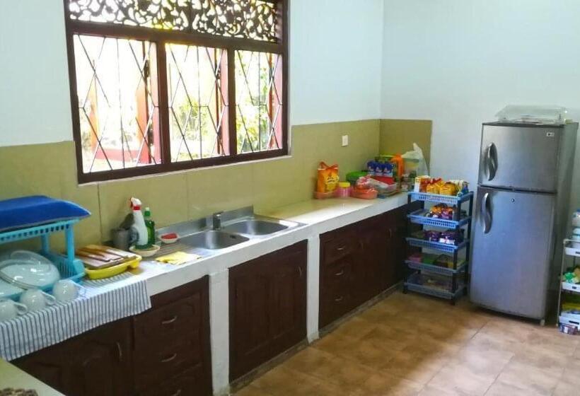 Пансион White Star House