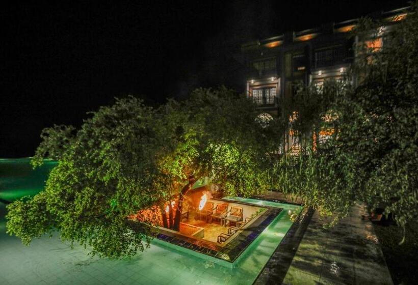 אתר נופש Covanro Sigiriya   Brand New Luxury