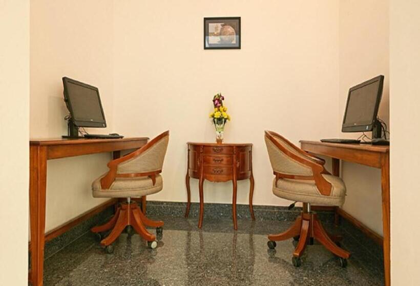 Курорт Maroma Suites Chennai