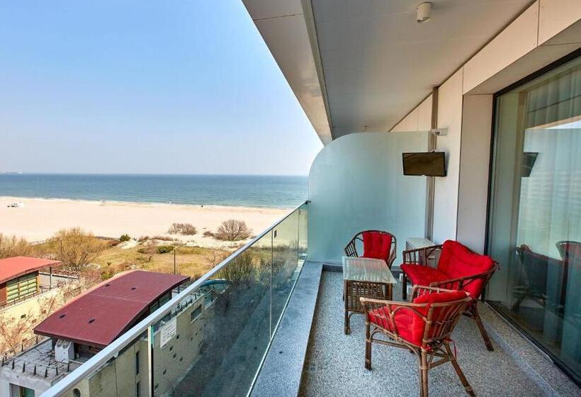 Studio Panoramic Sea On