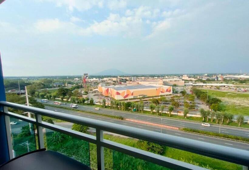 The Aces Crib, Simplicity And Elegance