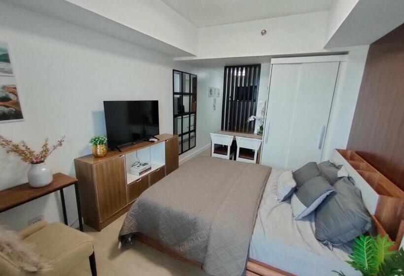 The Aces Crib, Simplicity And Elegance