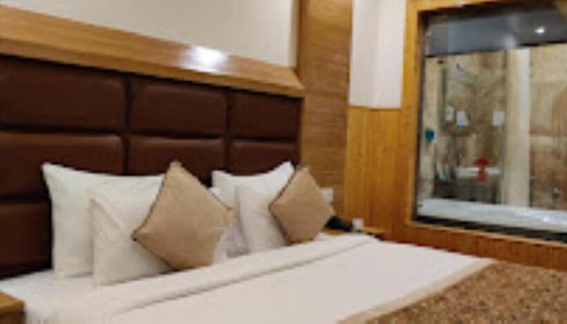 The Grand Welcome Hotel, Shimla