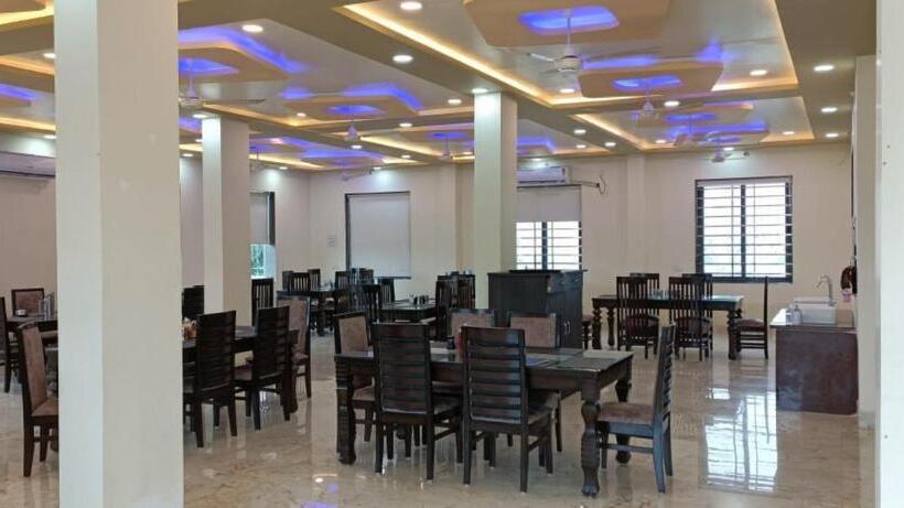 The Hotel Bundi Safari