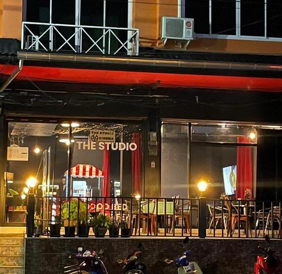 The Studio Hostel