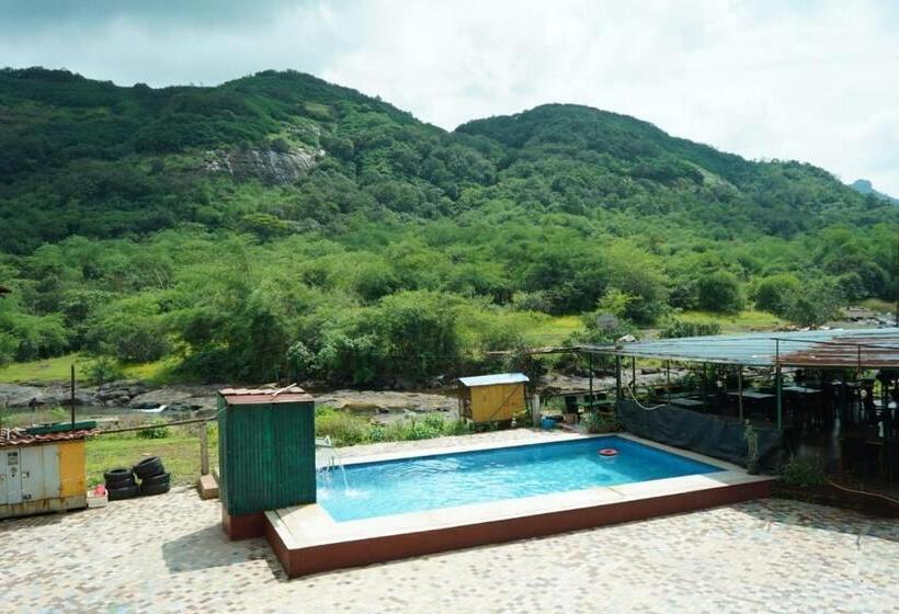 The Woods Resort Atvan Village