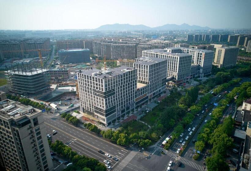 Vance Hotel East Railway Station