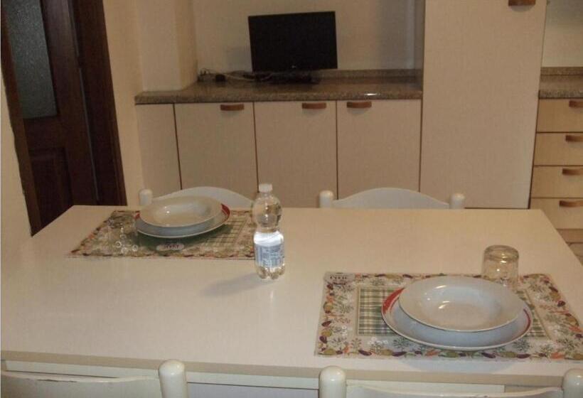 호스텔 Foresteria Casa Dante