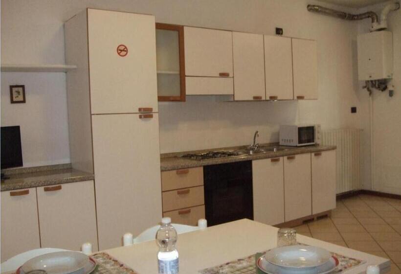 호스텔 Foresteria Casa Dante