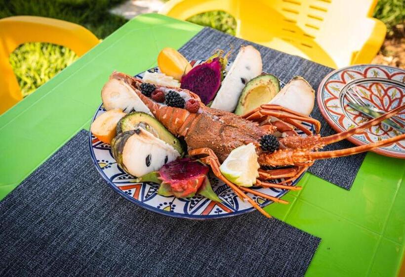 هاستل Lacasa Latifa