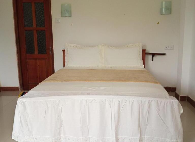 فندق صغير Nineart Resort