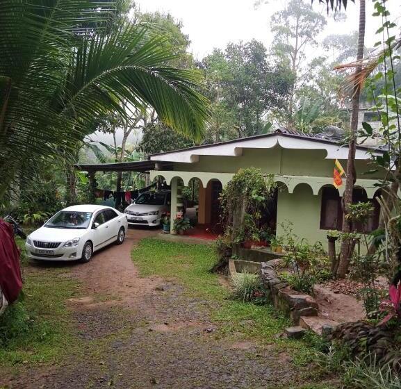 فندق صغير Nineart Resort