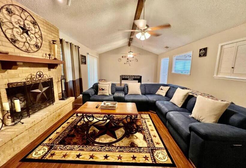 فندق صغير San Antonio Tx  3br Fully Furnished Corporate Home