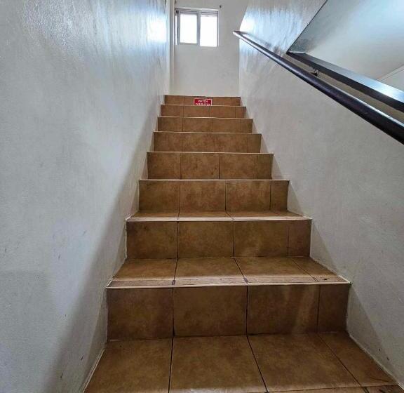 Retkeilymaja Villa Tomasa Boracay Dmall