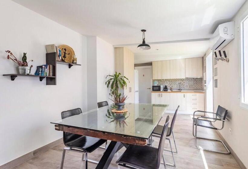 فندق صغير Wood&stone Rooms