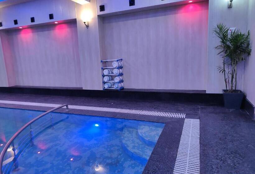 Arco Hotels And Resorts Srinagar