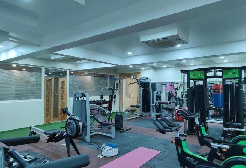 Arco Hotels And Resorts Srinagar