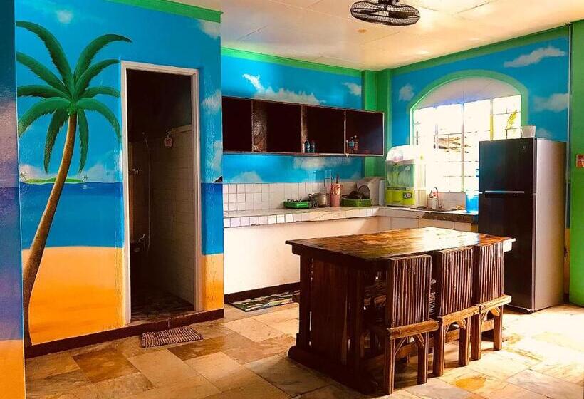 Atlas Hostel Malapascua