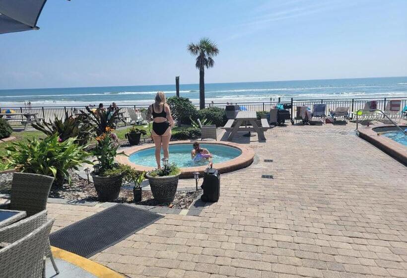 Beautiful Oceanview Condo With 75 Inch Tv