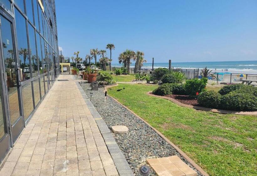 Beautiful Oceanview Condo With 75 Inch Tv