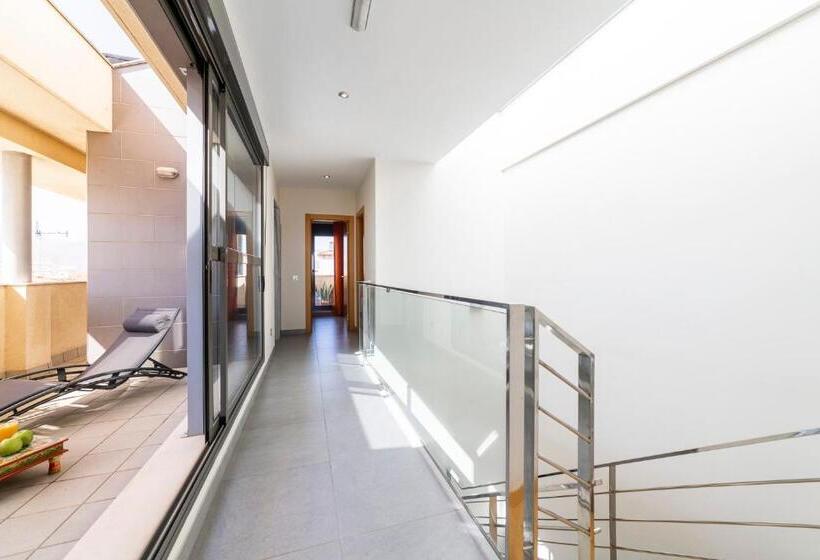 住宿加早餐  ático Dentro De Casa Privada