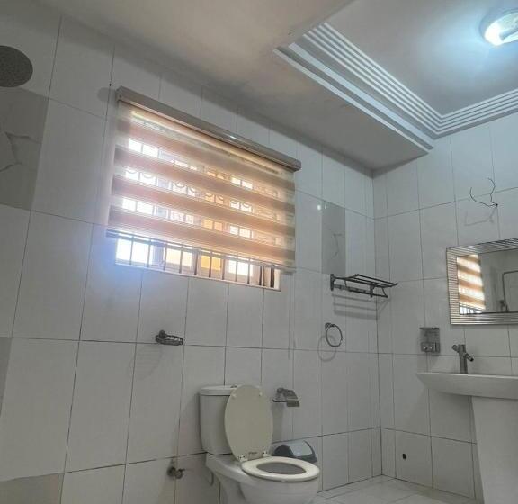 تختخواب و صبحانه Dream Court