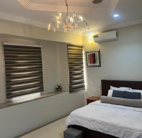 تختخواب و صبحانه Dream Court