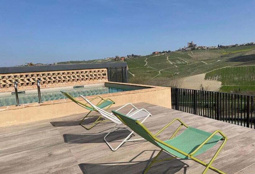 ベッドアンドブレックファースト Castello Di Perno Foresteria, Winery & Rooms