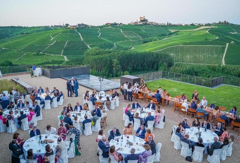 ベッドアンドブレックファースト Castello Di Perno Foresteria, Winery & Rooms