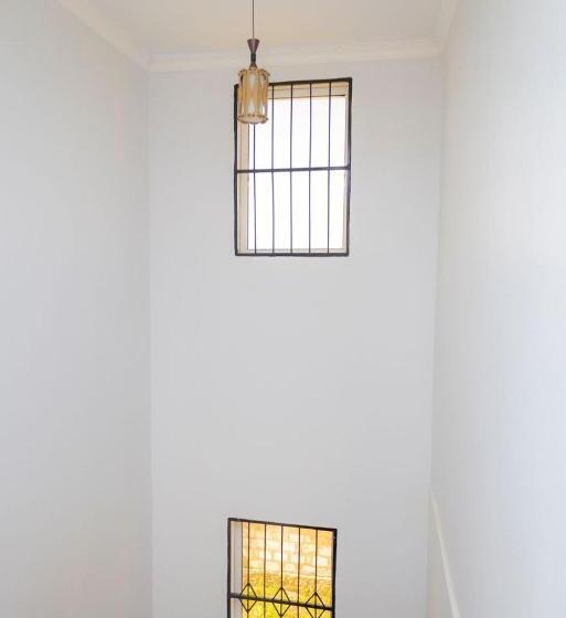 تختخواب و صبحانه Mangi Mangi Accomodation