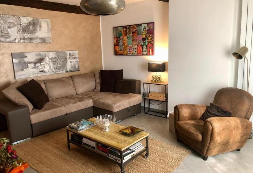 住宿加早餐  Maranello Room