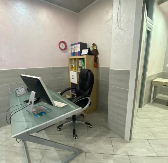 مبيت وإفطار Regina Rosaverde