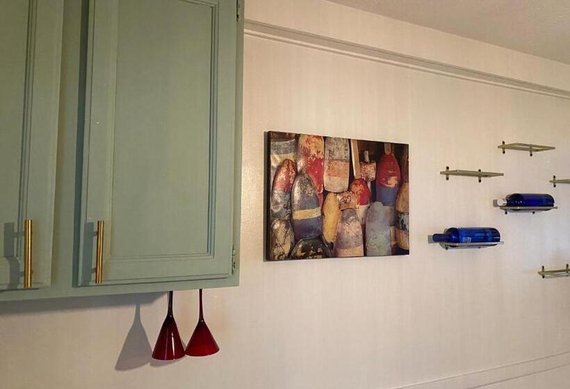 تختخواب و صبحانه The Joseph House