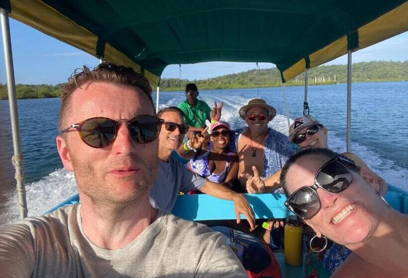 ベッドアンドブレックファースト The Lodge At Punta Rica  Hilltop Eco Lodge With Views & Pool
