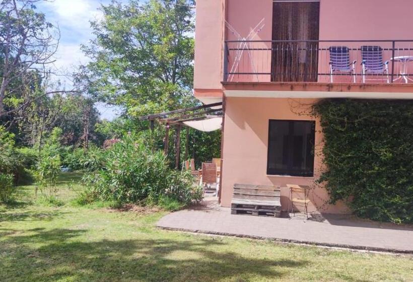 Camping Le Marche Apartments