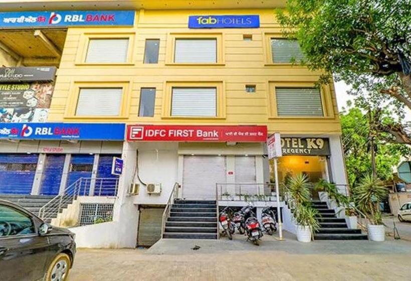 Fabhotel Regency K9 Model Town