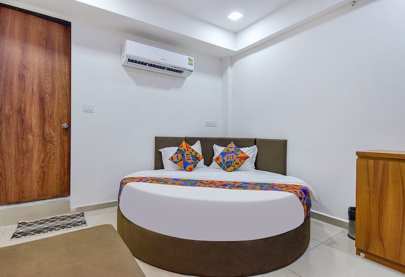 Fabhotel Shree