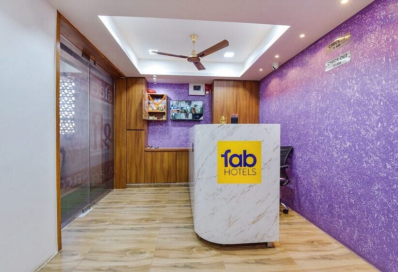 Fabhotel Shree