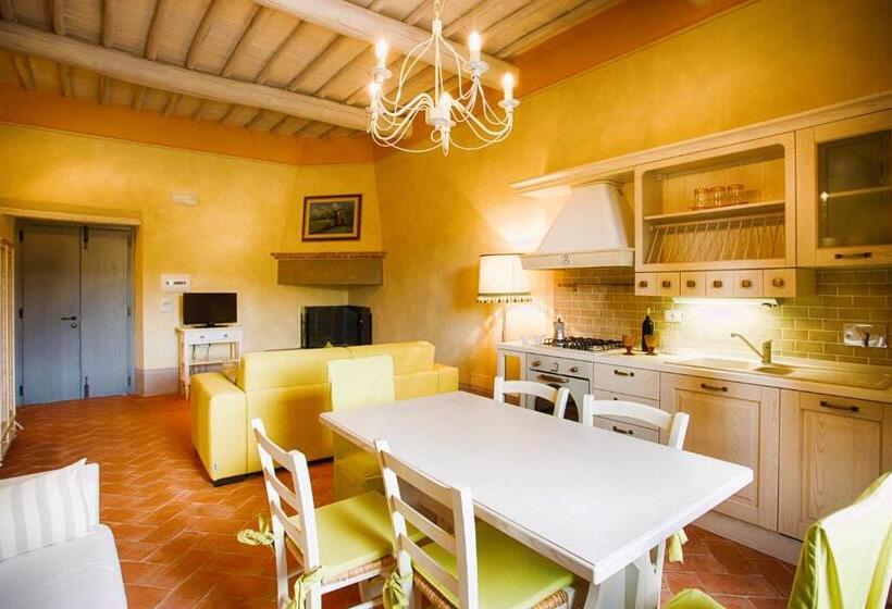 Farmhouse With Swimming Pool Surrounded By Greenery Just 20 Minutes From Arezzo
