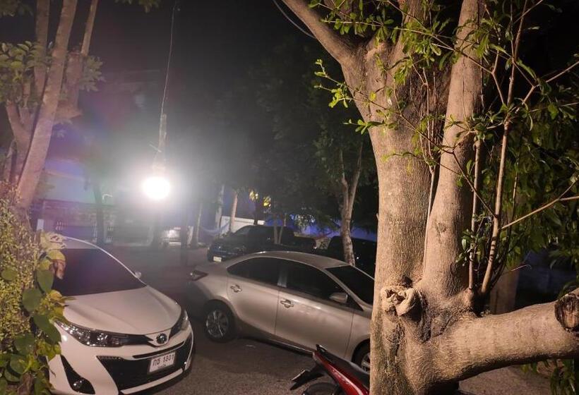 בית מלון כפרי กัญญ่า เพลส Kanya