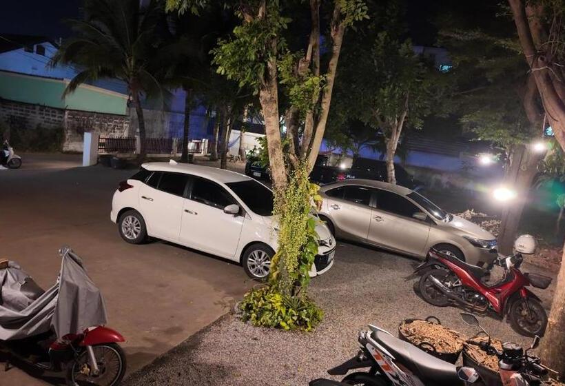 בית מלון כפרי กัญญ่า เพลส Kanya